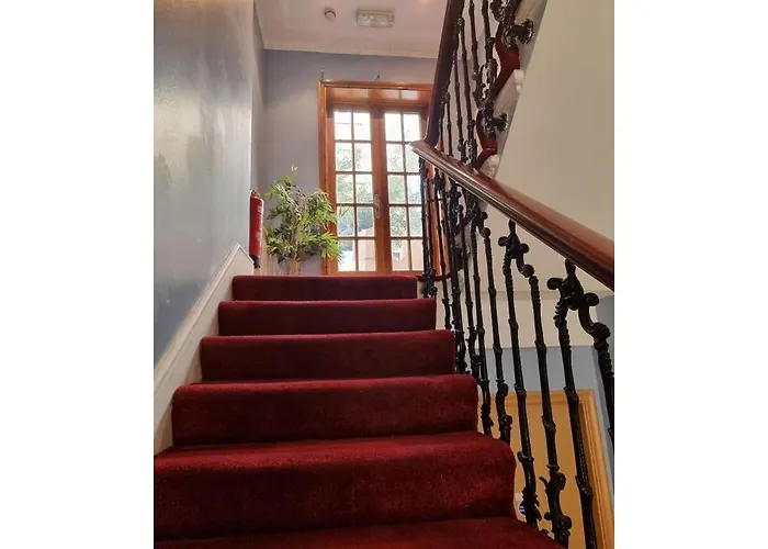 F202-Cosy 2Nd Flr Flat Fits 3 Near Hyde Park