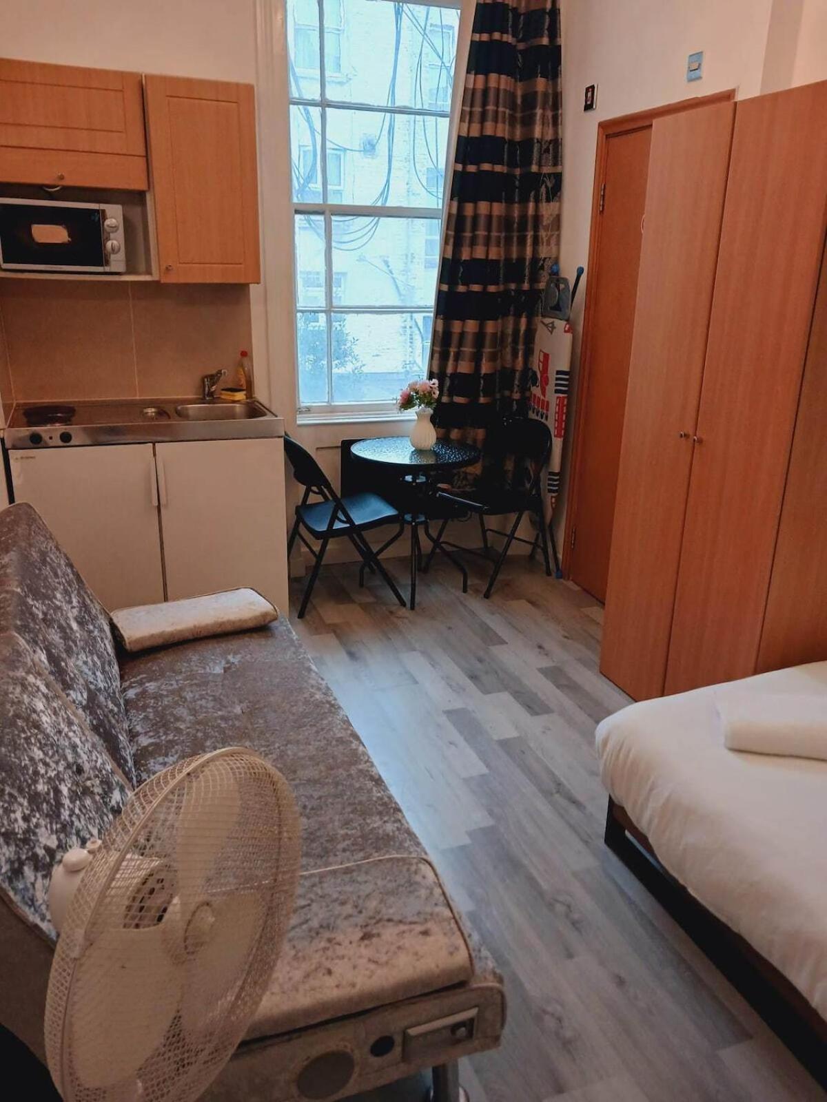F202-cosy 2nd Flr Flat Fits 3 Near Hyde Park *
